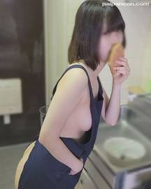 たいやき屋でバイトしてる地味可愛い色白美巨乳…バイト帰りに裸エプロン