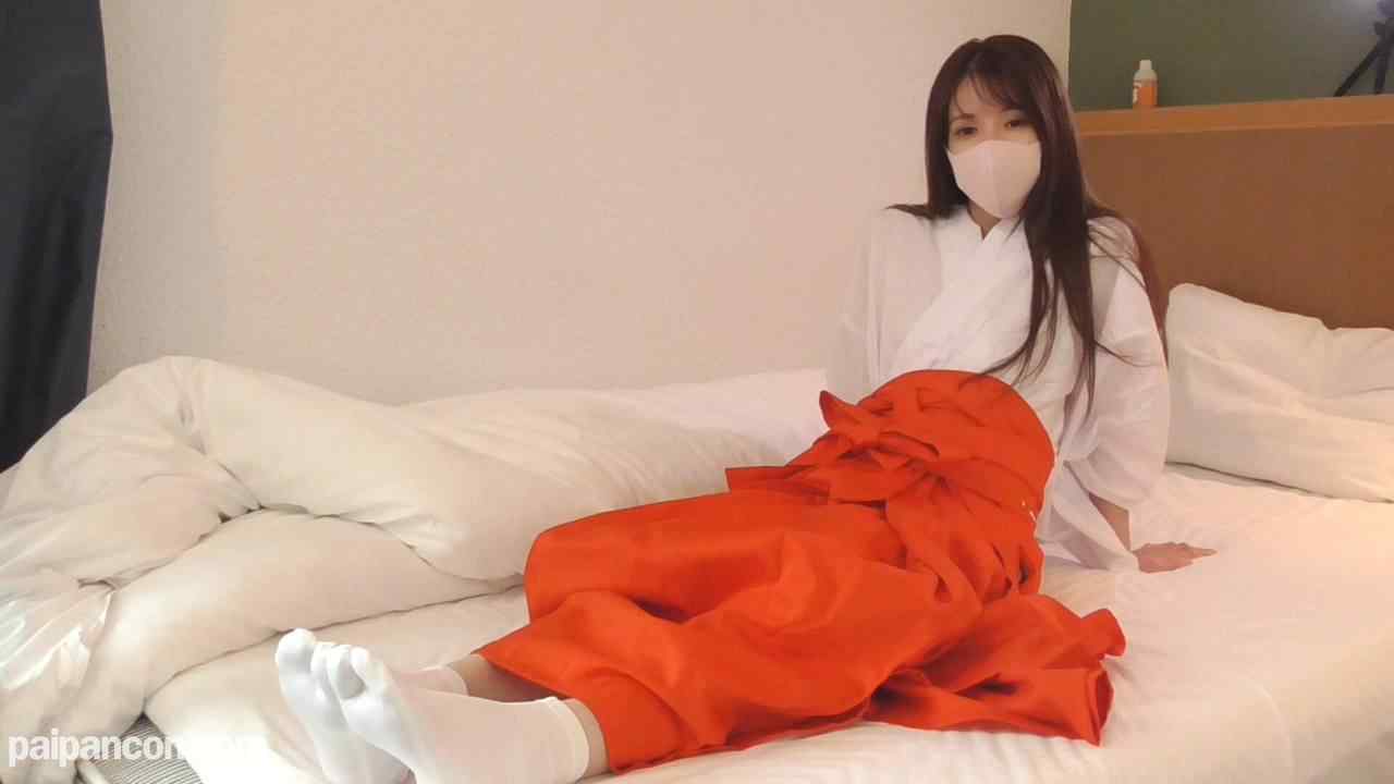 FC2-PPV-1648598 - 【本物素人】美沙ちゃんに巫女服を着せてみたら、清純さがアップしたけど、エロい腰使いは相変わらずでした thumbnail_0.jpg