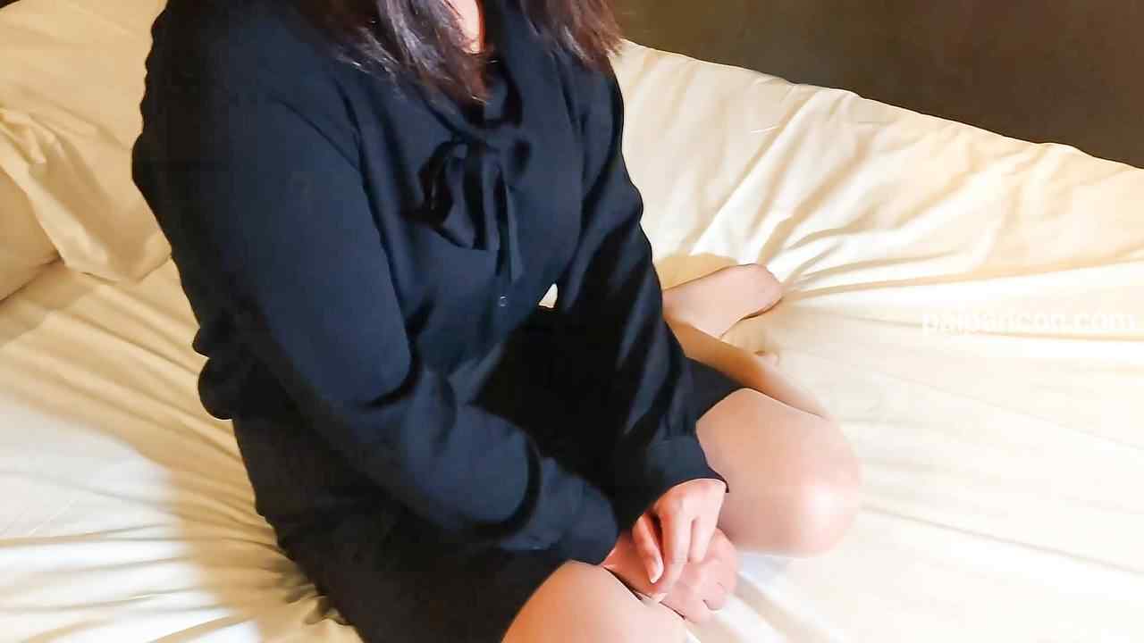 FC2-PPV-2893677 - 1本のおまけ動画あり【無修正】その①債ム回収ハメ撮り動画【肉棒ご無沙汰のシングルマザーは生活の為に仕方なくと言いつつも大洪水級にマ◎コを濡らして肉棒を受け入れる】 thumbnail_0.jpg