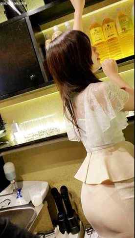 FC2-PPV-3194771 - 【完全顔出し】「え、ここでするの？」ガルバで働く専門学生を便所に連れ込み…。酔った彼女をお持ち帰りし、勢いで中出ししちゃいました。。