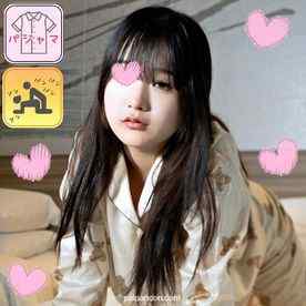 FC2-PPV-3199782 - 【パジャマ★モナシ】パジャマdeおじゃま♥18歳のリアルティーン娘♥どアップアングルの手マンがエロエロで丸見え状態に♥あえぎ声がとってもキュートでガチで感じまくっちゃって
