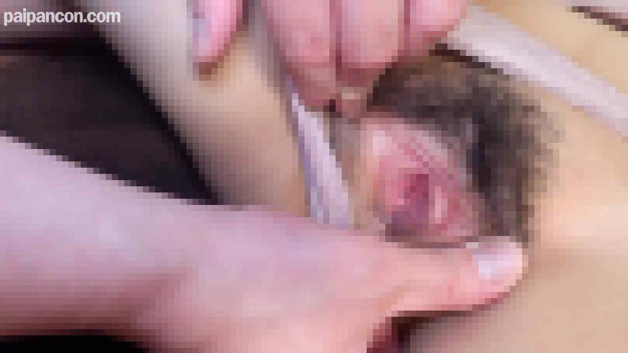 FC2-PPV-3388187 - 初撮影・顔出し！！クレカ決済機能復旧まで限定1980pt！！小動物の様に愛くるしいミニマム女子の下着をずり落ろしたらびっしり剛毛・・・子宮を激しく突きまくり2回連続膣内射精！！