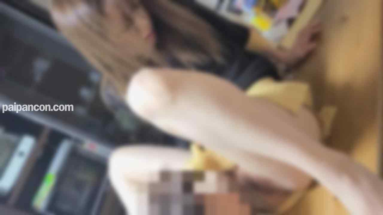 FC2-PPV-4203532 - 【個人】家庭と借金で疲れ切った奥さんをで現実逃避。意識が朦朧のまま理性も失い、寝ているコの傍でも快楽に負けて腰を振ってしまう。 thumbnail_3.jpg