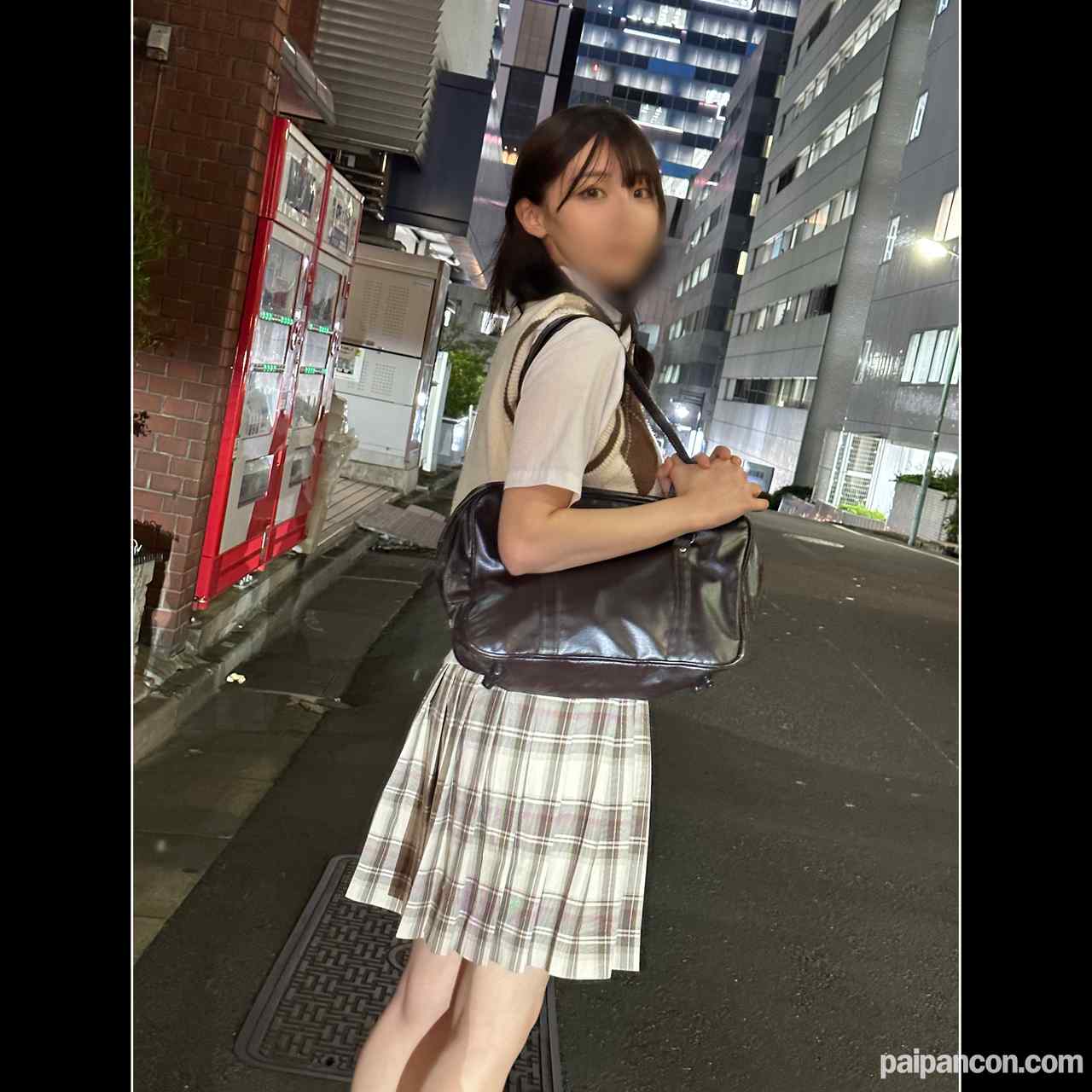 FC2-PPV-4525387 - 門限を過ぎた18歳　責任を取るため一緒に泊まって中出し　永久保存の4K盤送付 thumbnail_1.jpg