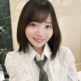 FC2-PPV-4582522 - ※FC2先行販売【歴代最高峰作品 vol.1】誰もが恋に落ちるアイドルの流涙する未経験喪失・懐妊衝撃映像。芸能活動引退後に撮影。 cover.jpg