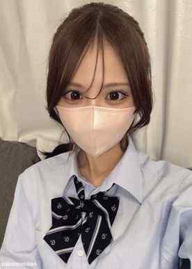 FC2-PPV-4694056 - 顔スタイルモデル級...18歳ポニテ美女に真っ昼間から家で精.子ぶち込みロケット中出し。 cover.jpg