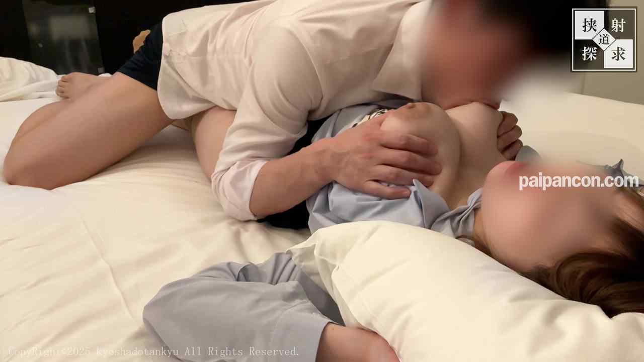 FC2-PPV-4737435 - お持ち帰りした清楚系爆乳OLをなし崩し的に生ハメ＆馬乗りパイズリで大量顔射してみた件ww thumbnail_5.jpg