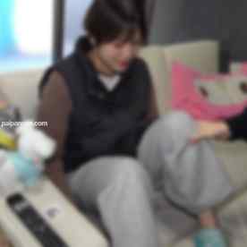 FC2-PPV-4841374 - ２児の*　旦那の仕事中子.供の寝室に男を招き入れチンポしゃぶりと生中だしを決められる cover.jpg