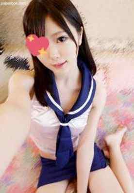 FC2-PPV-978042 - 【個人撮影】アイドル級激かわラウン〇ワン店員 つばめちゃん 23歳♥ついに生ちんぽ挿入承諾！スレンダーボディを痙攣させて絶頂連発ヒクヒクまんこに大量中出しでザーメン溢れ落ちるセックス【販売承諾済み】